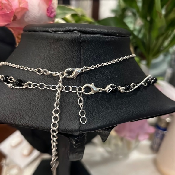 Bundle of 2 streetwear chain necklaces British Boots + minimalist black beaded - Picture 3 of 6